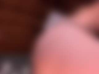 Live cam show with RebeccaHudson - Blonde Hair on Camsoda