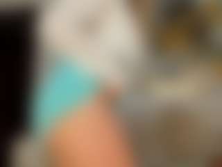 Live cam show with RebeccaHudson - Big Tits Small Tits on Camsoda