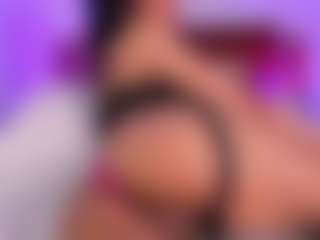Live cam show with love-cameron - Pornstar Public on sexylivex.com