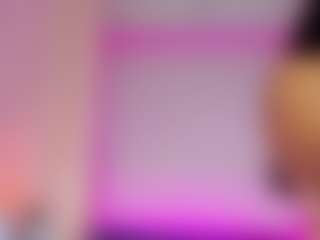 Live cam show with Candy Maria - Blonde Hair on Fling VIP Chat