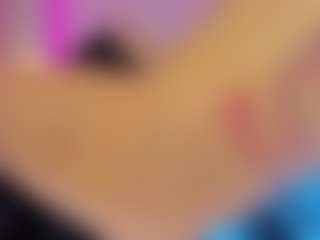 Live cam show with Candy Maria - Squirt on Streamer API