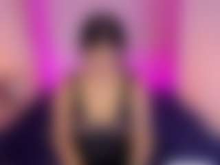 Live cam show with Candy Maria - Smoking on AdultVida.com