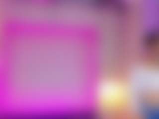 Live cam show with Candy Maria - Smoking on CamSextacy