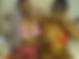 Bella's Live Sex Cam Show