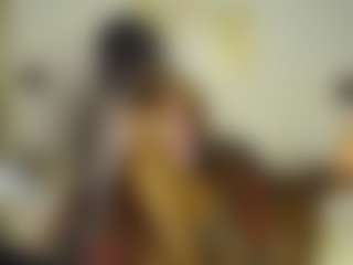 Bella's Live Sex Cam Show