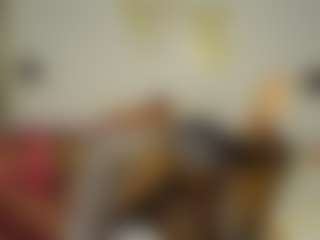 Bella's Live Sex Cam Show