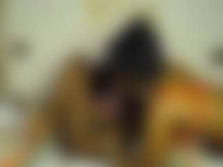 Bella's Live Sex Cam Show