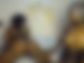 Live cam show with Bella - Spank Ebony on realtime-chat