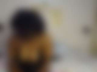 Bella's Live Sex Cam Show