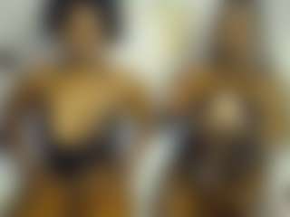 Bella's Live Sex Cam Show