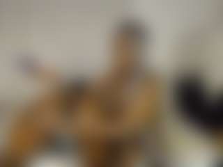 Bella's Live Sex Cam Show