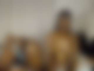 Bella's Live Sex Cam Show