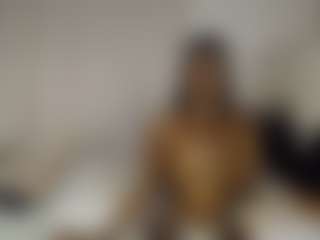 Bella's Live Sex Cam Show