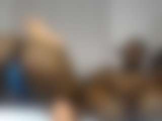 Bella's Live Sex Cam Show