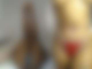Bella's Live Sex Cam Show