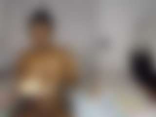Bella's Live Sex Cam Show