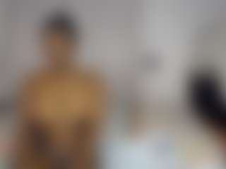 Bella's Live Sex Cam Show