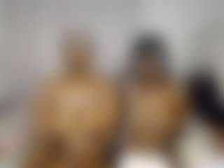 Bella's Live Sex Cam Show