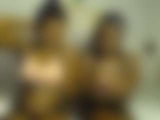 Bella's Live Sex Cam Show