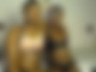 Bella's Live Sex Cam Show