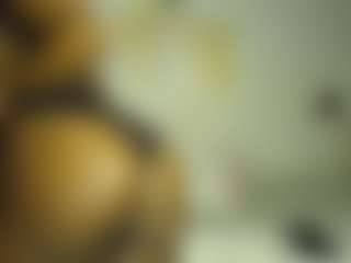 Bella's Live Sex Cam Show