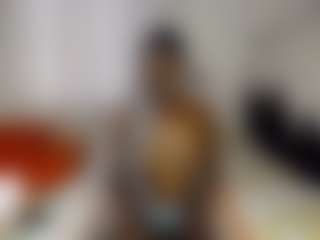 Bella's Live Sex Cam Show
