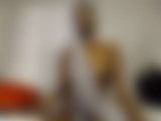 Bella's Live Sex Cam Show