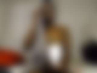 Bella's Live Sex Cam Show