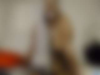 Bella's Live Sex Cam Show