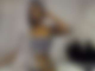 Bella's Live Sex Cam Show
