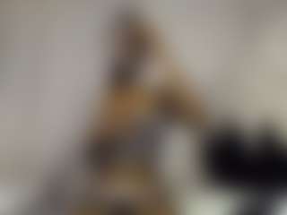 Bella's Live Sex Cam Show
