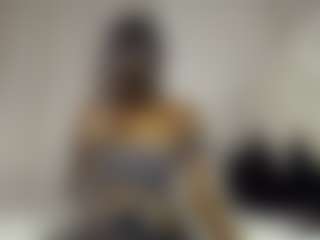 Live cam show with Bella - Black Big Ass on Dare Cams