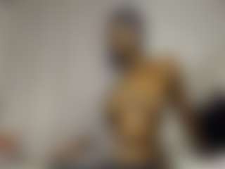 Bella's Live Sex Cam Show