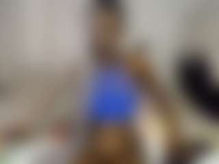 Bella's Live Sex Cam Show