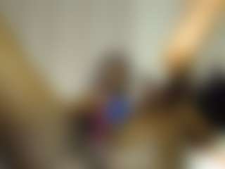 Bella's Live Sex Cam Show