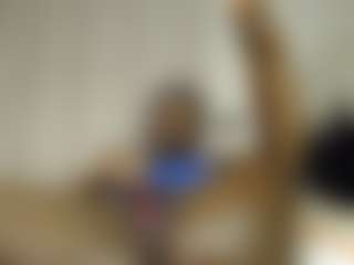 Bella's Live Sex Cam Show