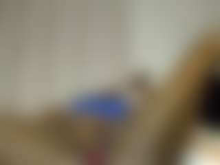 Bella's Live Sex Cam Show
