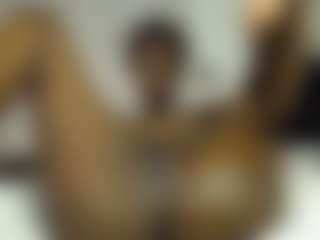 Bella's Live Sex Cam Show
