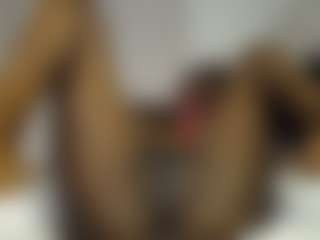 Live cam show with Bella - Strip on Dare Cams