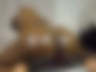 Live cam show with Bella - Natural on Hubzter Live