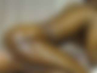 Bella's Live Sex Cam Show