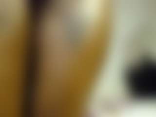 Live cam show with Bella - Spank Black on Dolls Live