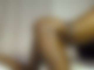 Live cam show with Bella - Lesbian on parknlotfishbdy