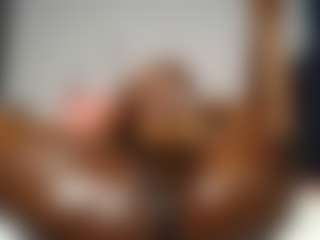 Bella's Live Sex Cam Show