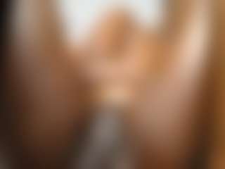 Bella's Live Sex Cam Show