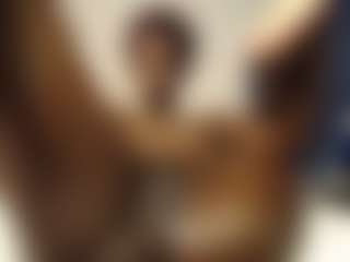 Bella's Live Sex Cam Show