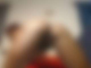 Bella's Live Sex Cam Show