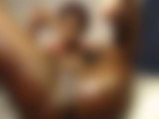 Bella's Live Sex Cam Show