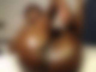 Bella's Live Sex Cam Show