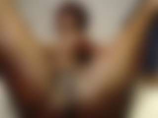 Bella's Live Sex Cam Show